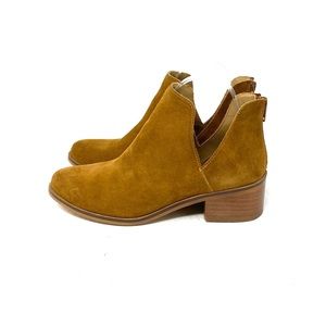 Steve Madden Booties
